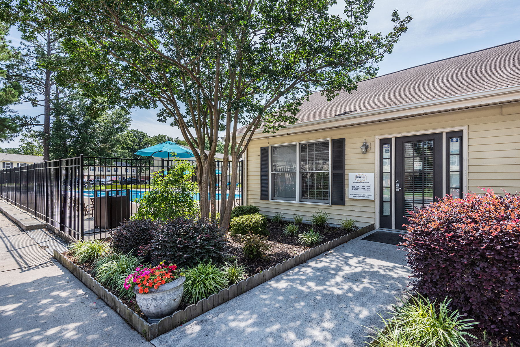 Brynn Marr Village The Multifamily Advisory Group at Cushman & Wakefield